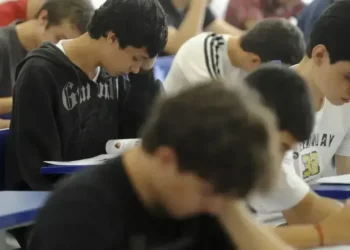 Especialista aponta principais desafios para a consolidação da política de ampliação do ensino integral no Brasil  • Wilson Dias/Agência Brasil