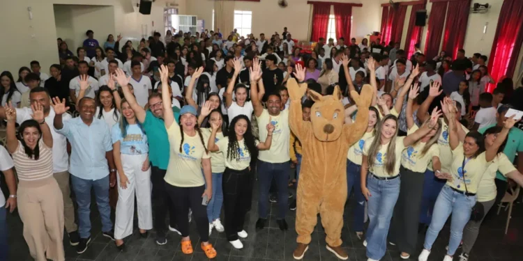 Governo do Estado realiza atendimentos e ações educativas do projeto Tocantins Amigo do Pet, em Dianópolis 
