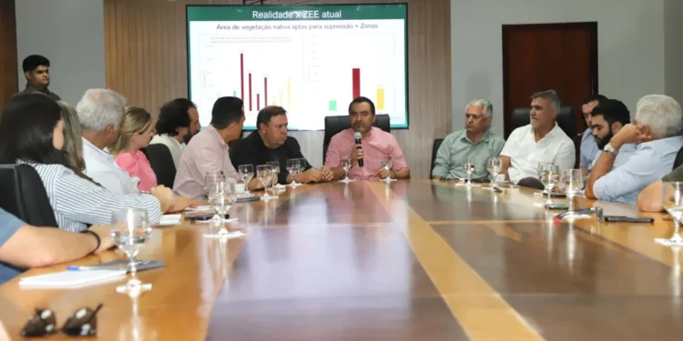 Encontro reuniu representantes do setor produtivo, parlamentares e membros do Governo para discutir ajustes no Zoneamento Ecológico-Econômico do Tocantins