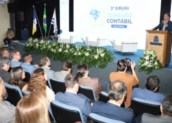 Governador Wanderlei Barbosa durante a abertura da 3ª edição do Conexão Contábil Nacional, realizado no auditório do Palácio Governador José Wilson Siqueira Campos