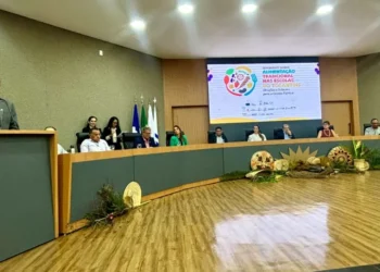 Secretário Paulo Xerente (SEPOT) ressalta a importância do programa Catrapovos para que os estudantes indígenas e quilombolas tenham acesso à alimentação tradicional - Crédito Julyana Aires