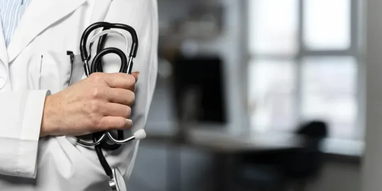 Notas do Enamed servirão como referência para avaliação dos cursos • Freepik