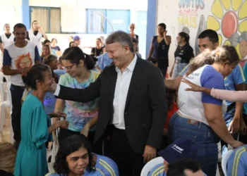 Prefeito Eduardo Siqueira Campos inaugurou salas de estimulação precoce na Apae de Palmas – Foto Edu Fortes