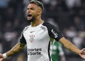 Raniele durante partida entre Corinthians e Palmeiras • Victor Aznar/Sports Press Photo/Getty Images