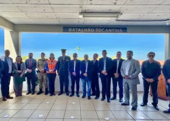 Secretário executivo participa de solenidade militar em comemoração ao Dia do Soldado - Foto: Divulgação SSP/TO