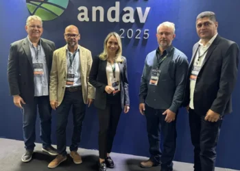 Representantes da Adapec durante o Congresso da Andav. Foto - Divulgação