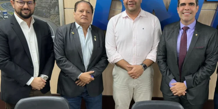 Ricardo Ayres e prefeito Paulo Roberto garantem avanço para conclusão da BR-242