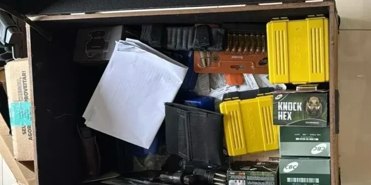 Diretor de penitenciária e policiais são afastados por corrupção em PE