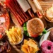 Alimentos ultraprocessados ainda dominam dieta americana, revela estudo