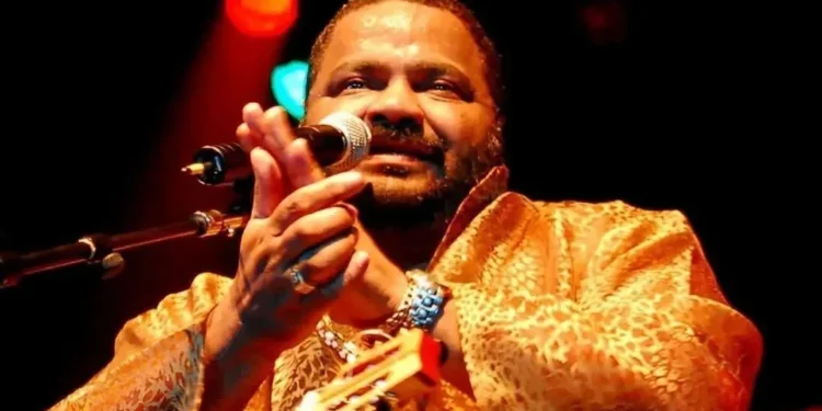 Saiba como identificar os sinais de um AVC, que afetou cantor Arlindo Cruz