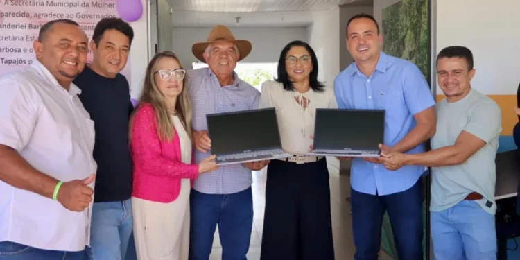 A entrega faz parte do Convênio nº 04/2024, firmado com o objetivo de fortalecer os organismos municipais de políticas para as mulheres em todo o Tocantins.