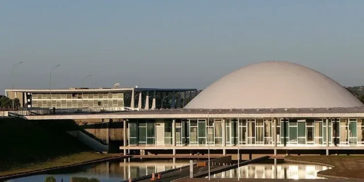 • (Roque de Sá/Agência Senado)