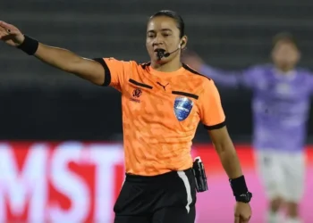 Edina Alves durante a partida entre Mushuc Runa e Independiente del Valle • Franklin Jacome/Agencia Press South/Getty Images