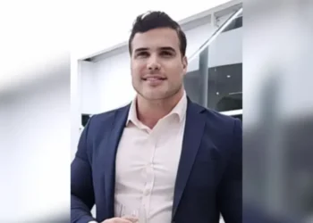 4 de 8

Renê Júnior escreve na descrição da carreira profissional que tem "27 anos de experiência executiva no setor de alimentos e bebidas" • Reprodução/Itatiaia