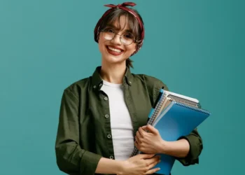 Levantamento foi feito com as provas do Enem de 2009 a 2024 • Freepik