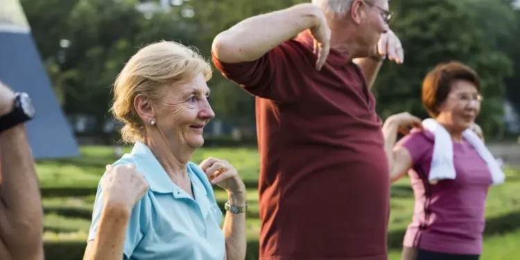 Esporte ajuda a aliviar sintomas de Parkinson e Alzheimer, diz especialista