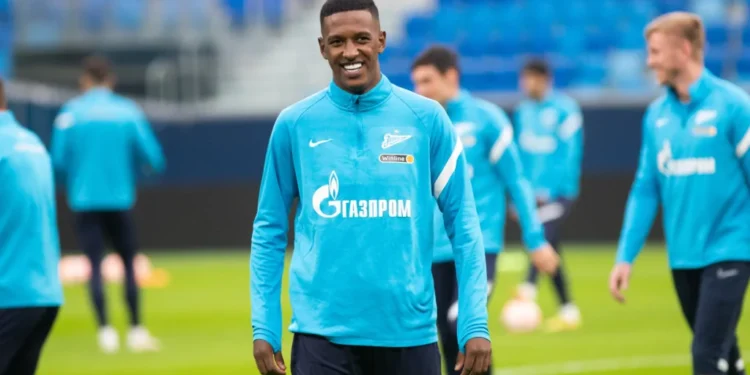 Robert Renan foi revelado pelo Corinthians e cedido ao Zenit  • Divulgação/Zenit