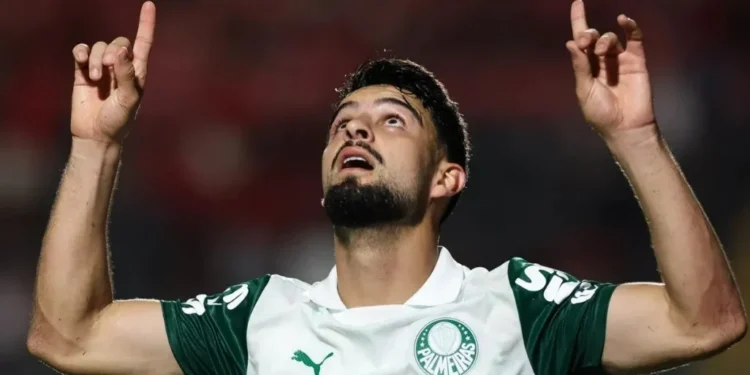 Flaco López marca no fim, e Palmeiras empata com o Vitória no Brasileirão