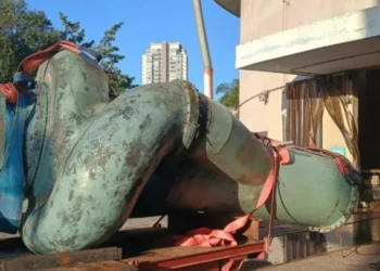 Bombas danificadas causaram o vazamento  • Divulgação/ Sabesp