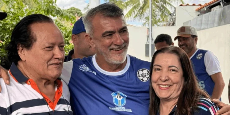 Deputado Amélio elogiou trabalho do prefeito de Taguatinga, Paulo Roberto, e da primeira-dama, Zeila Ribeiro. Créditos da imagem: Amanda Germiniani/Ascom Presidência