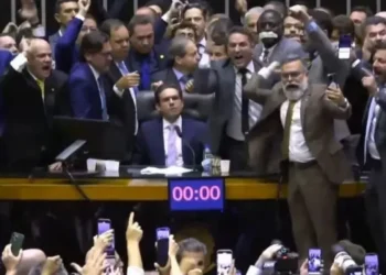 Com tumulto na Câmara, PMDF reforça segurança ao redor do Congresso