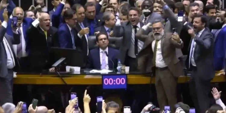 Protesto na Câmara dos Deputados  • Reprodução