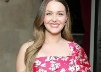 Camilla Luddington revelou diagnóstico de Tireoidite de Hashimoto nesta quarta (6) • Instagram/Camilla Luddington