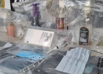 A ação resultou na apreensão de celulares, notebooks e bebidas alcoólicas, que serão submetidos à perícia técnica  • Reprodução/PCMG