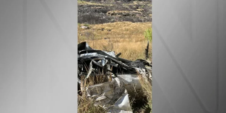 Imagem mostra local onde casal foi encontrado após carro despencar de serra • Arquivo Pessoal