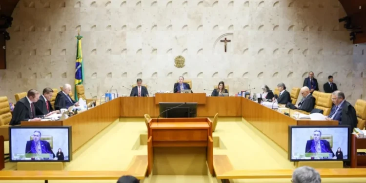 Sob pressão da oposição, STF faz acareação entre Cid e Marcelo Câmara