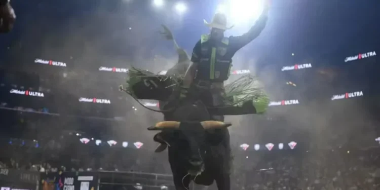 Três peões brasileiros garantem liderança para o time do Arizona em torneio internacional