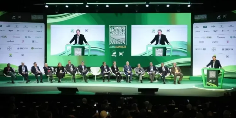 Políticos e lideranças do agro defendem negociação sobre tarifas com os EUA