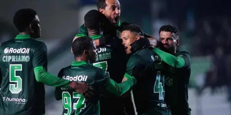 Corinthians perde para Juventude no Jaconi e termina 1º turno longe do G6