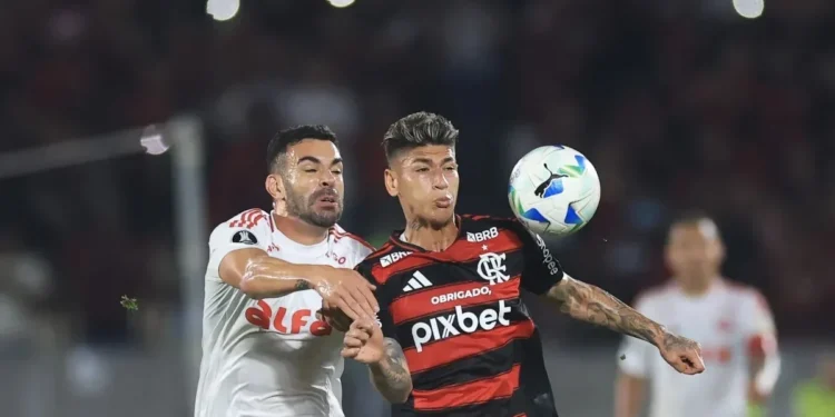Carrascal estreia pelo Flamengo em jogo da Libertadores; saiba como foi