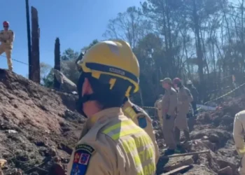 Bombeiros continuam buscas nesta quinta-feira (14).  • Corpo de Bombeiros PR