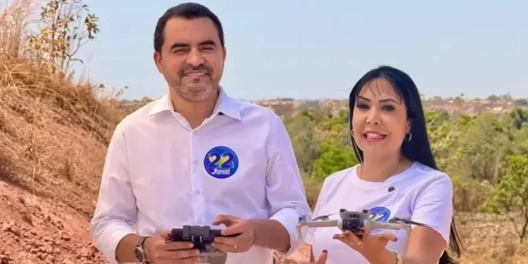 Governador Wanderlei Barbosa e a deputada estadual Janad Valcari, na campanha de Palmas de 2024 (Foto: Divulgação)