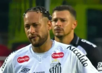 Neymar desolado em goleada sofrida pelo Santos para o Vasco • Reprodução