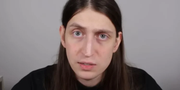 Youtuber Felca denunciou Hytalo Santos por exploração de menores • Reprodução