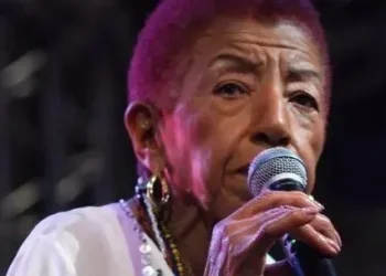 Leci Brandão segue internada em São Paulo em tratamento de síndrome gripal • Instagram/Leci Brandão