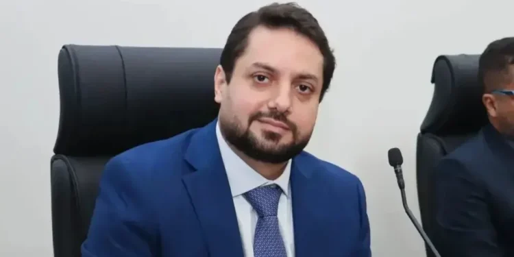 Vereador Dr. Vinicius Pires propõe CPI para investigar contratos emergenciais que somam quase R$ 250 milhões em Palmas