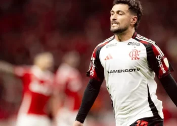 Arrascaeta comemora seu gol em Internacional x Flamengo, pela Libertadores • Adriano Fontes/Flamengo