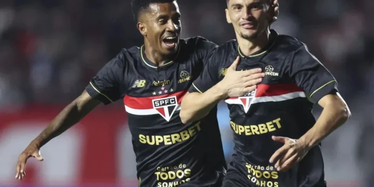 Brasileirão: São Paulo vence o Atlético-MG e quebra jejum de cinco anos