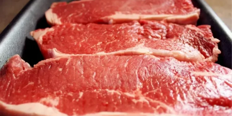 Exportação de carne bovina cresce, mesmo com a ausência do segundo principal comprador do Brasil — Foto: Getty Images/Canva