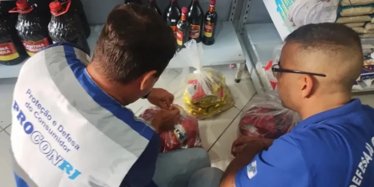 Ação integrada fiscaliza estabelecimentos para identificar cafés impróprios ao consumo  • Reprodução/SEDCON