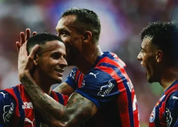 Luciano Juba comemora o gol do Bahia contra o Fluminense, nas quartas de final da Copa do Brasil • Letícia Martins/EC Bahia