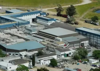 Unidade da Marfrig em Colônia, no Uruguai; planta seria vendida para a Minerva — Foto: Marfrig/Reprodução