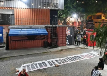 Teatro de Contêiner Mungunzá  • Reprodução