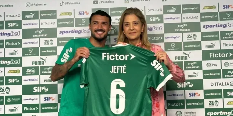 Jefté confirma participação de Abel na chegada ao Palmeiras em apresentação