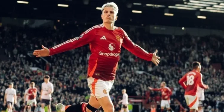 Manchester United acerta venda de Garnacho ao Chelsea por R$ 280 milhões