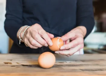 A dieta com dois ovos reduziu visivelmente o LDL • Freepik